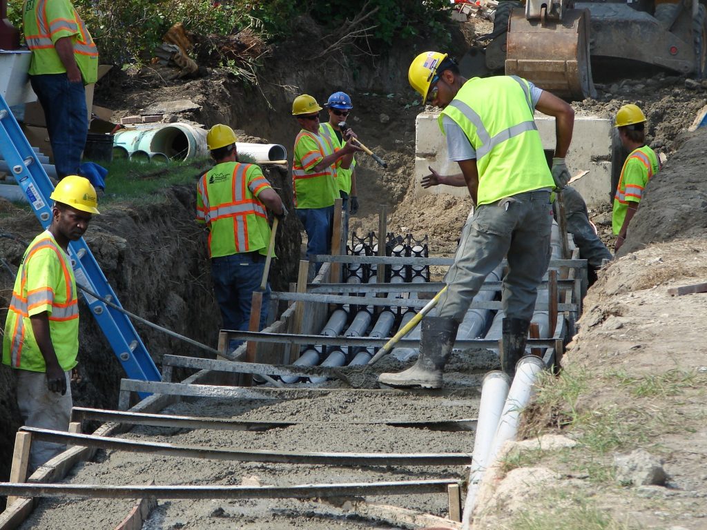 Employees laying cables at RTE 1 Falmouth, ME